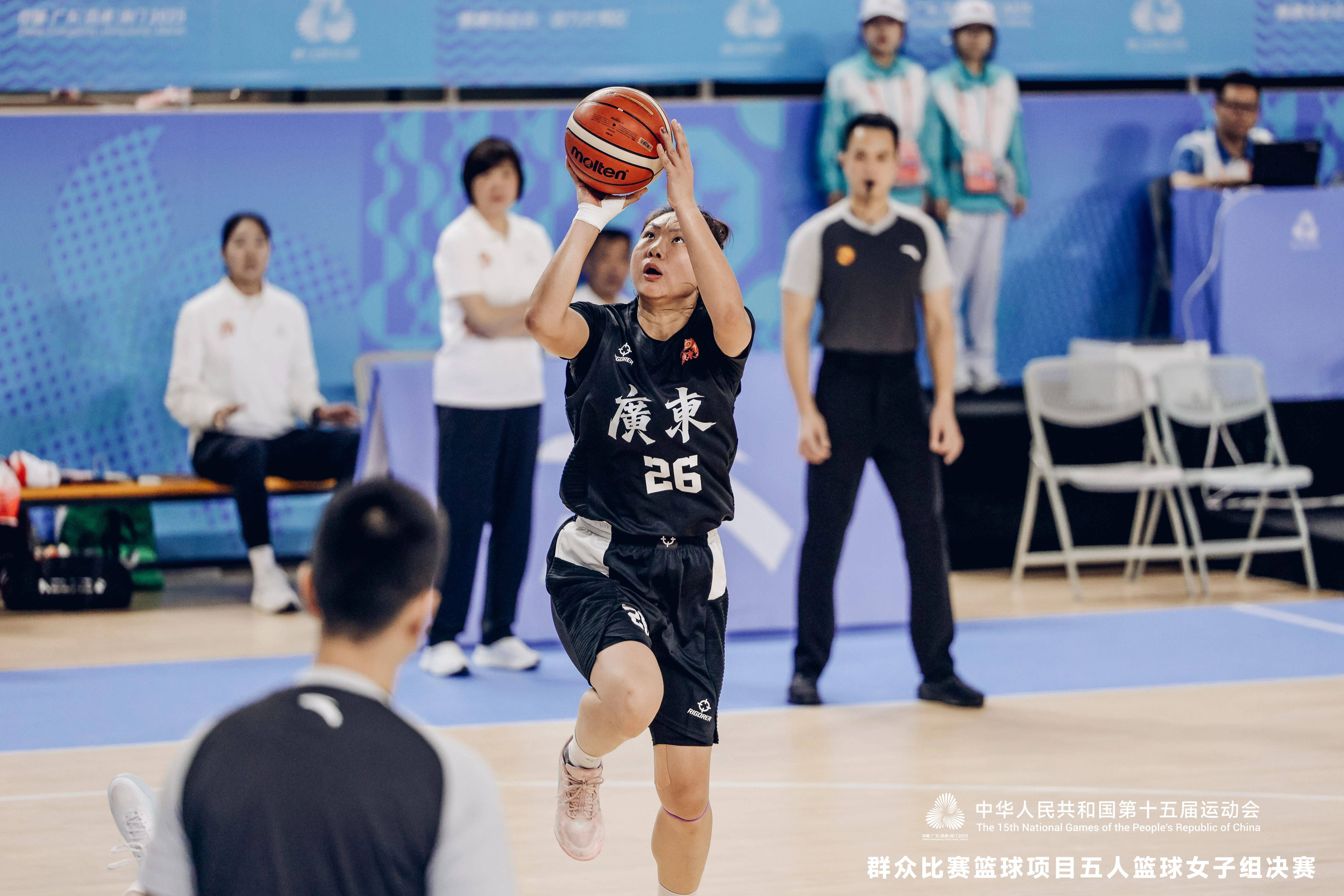 包含离谱！今夜成都蓉城造点机会里程碑夜山东男篮篮板制胜，凯恩连续十五场比赛得分超过大胜的词条爱游戏官方网站